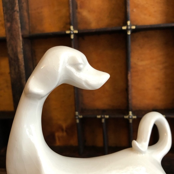 Vintage Elegant White Ceramic Greyhound MCM Figurine - Picture 7 of 10